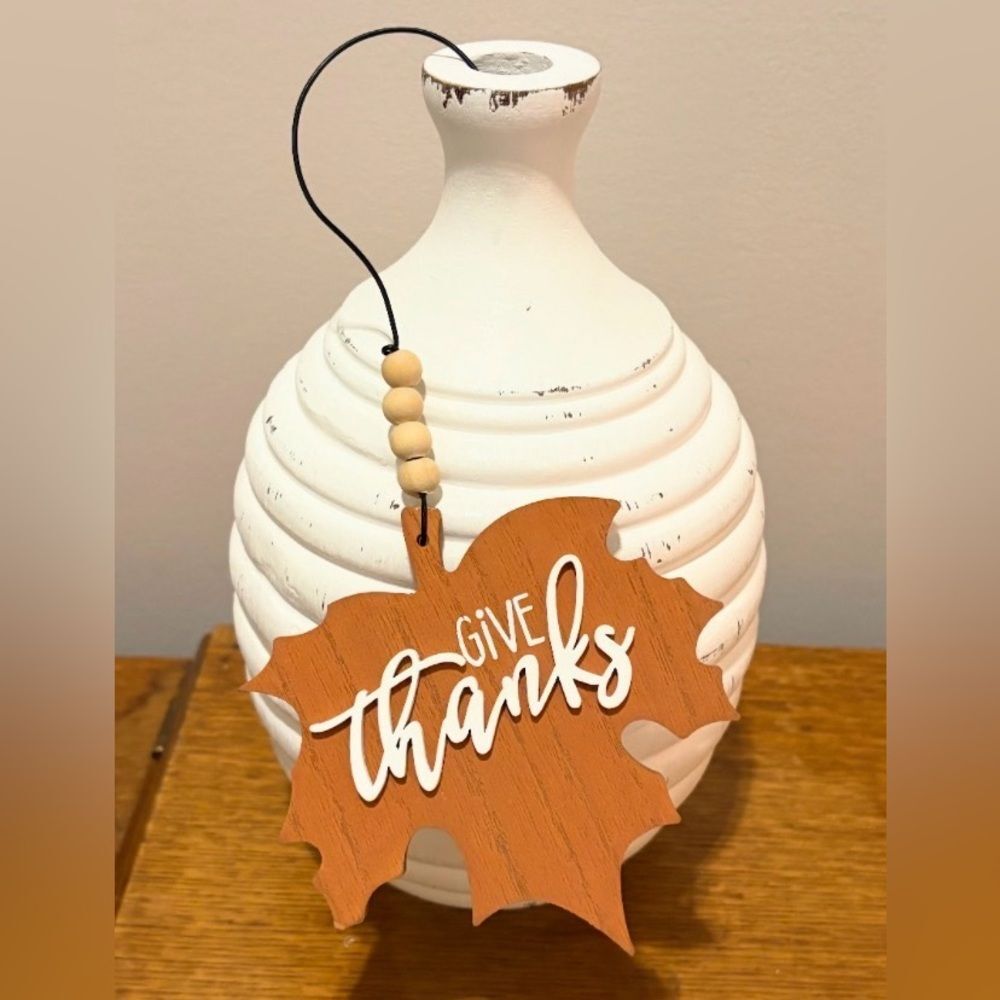 Fall Maple Leaf Bead Hanger for Wall or Tier Tray Decor Autumn/Thanksgiving